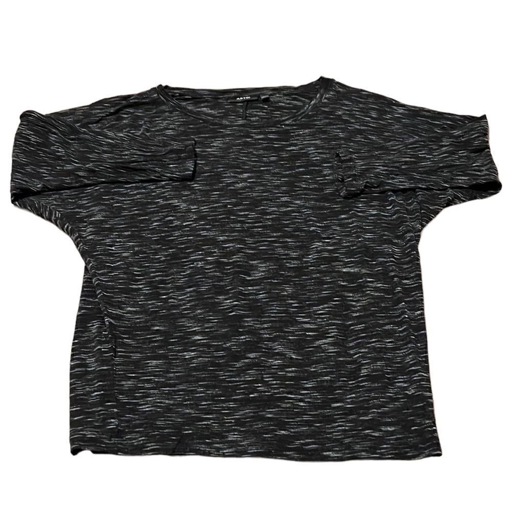 Apt 9 3/4 raglan sleeve black & white knit top GUC